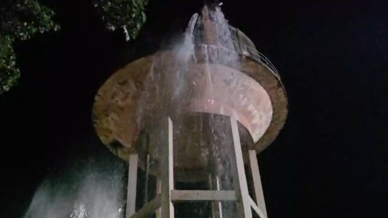 नगरपालिका की लापरवाही: जलसंकट के बीच टंकी से बहता रहा हजारों लीटर पानी, लोगों में आक्रोश
