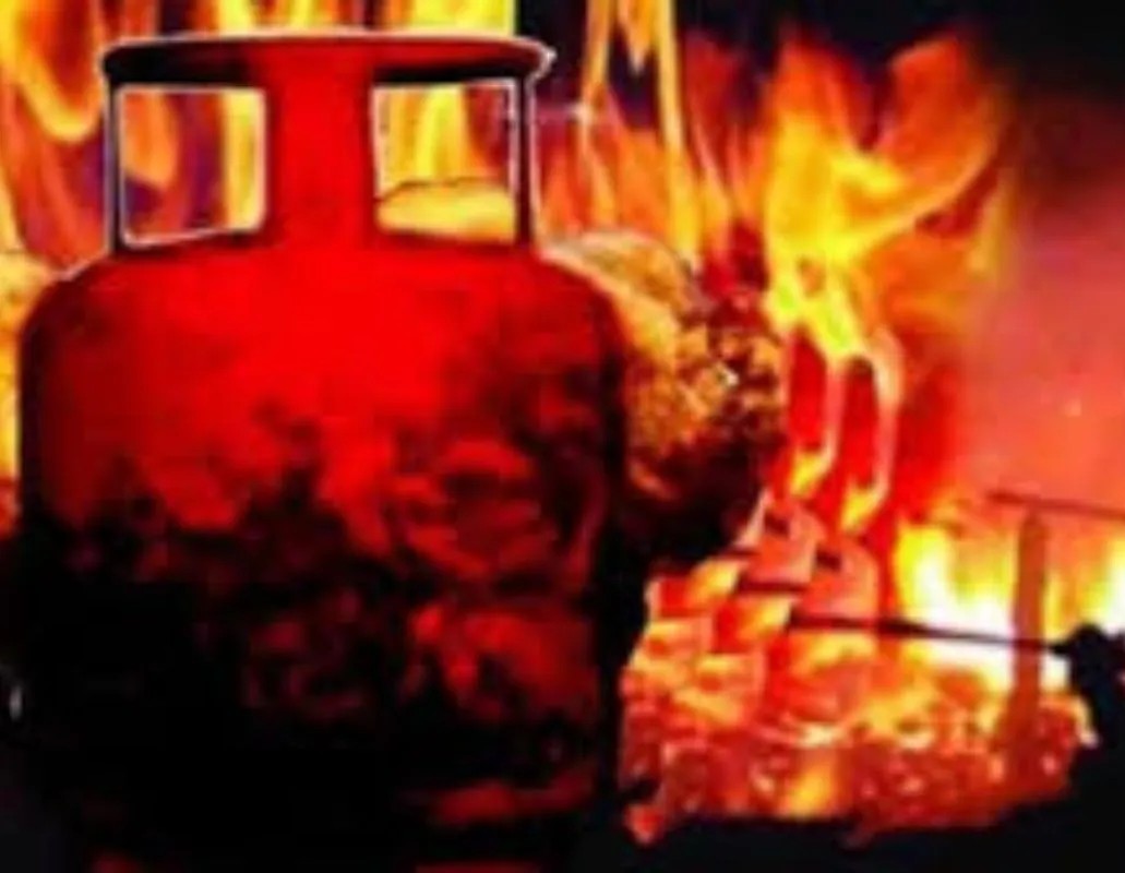 भीषण हादसा: चरचा कॉलरी में गैस सिलेंडर फटने से SECL डिप्टी मैनेजर की दर्दनाक मौत, इलाके में दहशत
