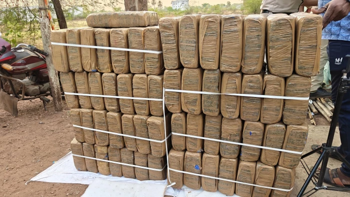 पुलिस की अब तक की सबसे बड़ी कार्रवाई: 2 करोड़ का गांजा जब्त, नाबालिग समेत ओड़िशा-मध्य प्रदेश के 7 तस्कर दबोचे
