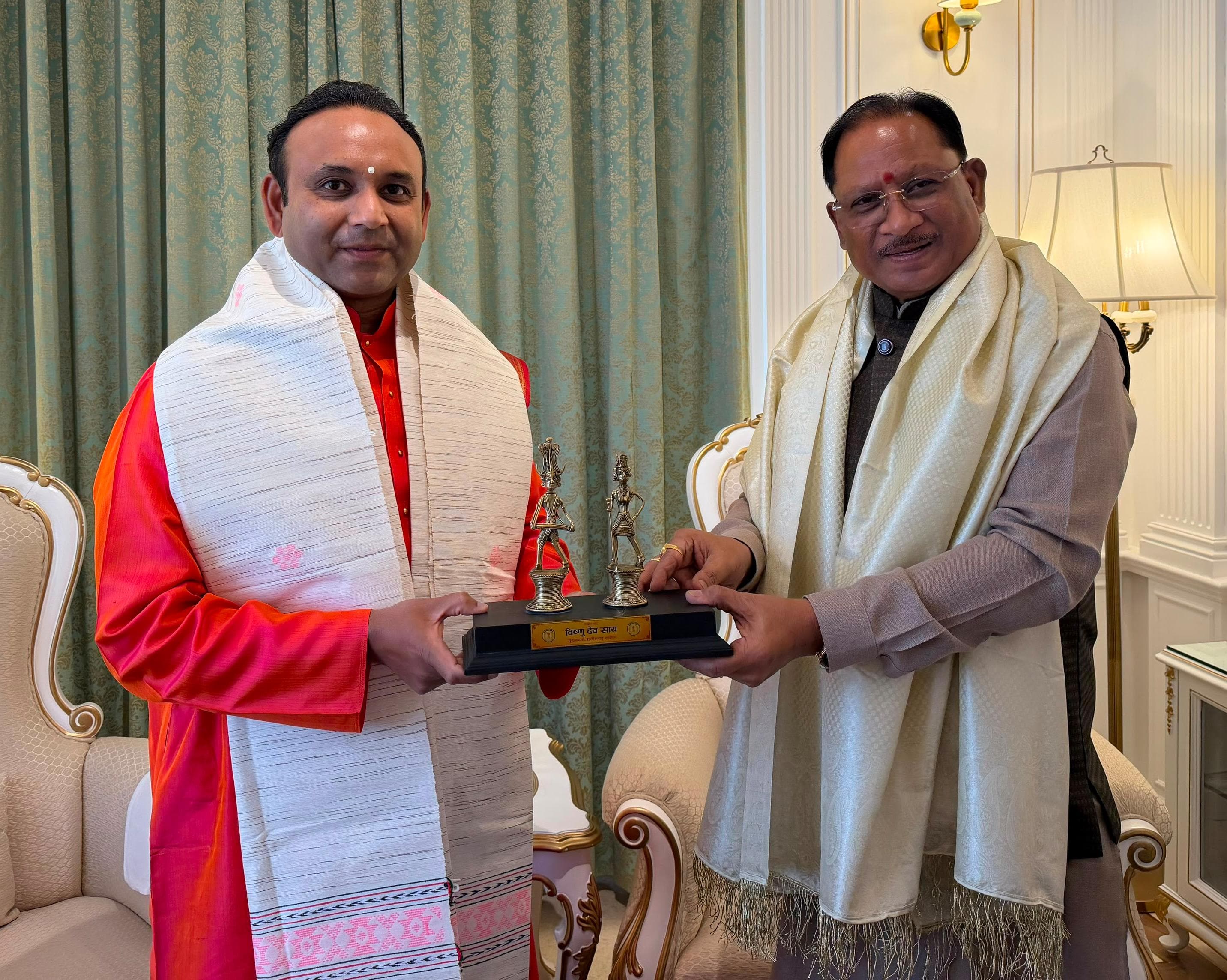 CM विष्णुदेव साय ने कर्नाटक के सत्य साई ग्राम सेवा मॉडल का किया अध्ययन, शिक्षा-स्वास्थ्य और पोषण में सहयोग बढ़ाने पर जोर