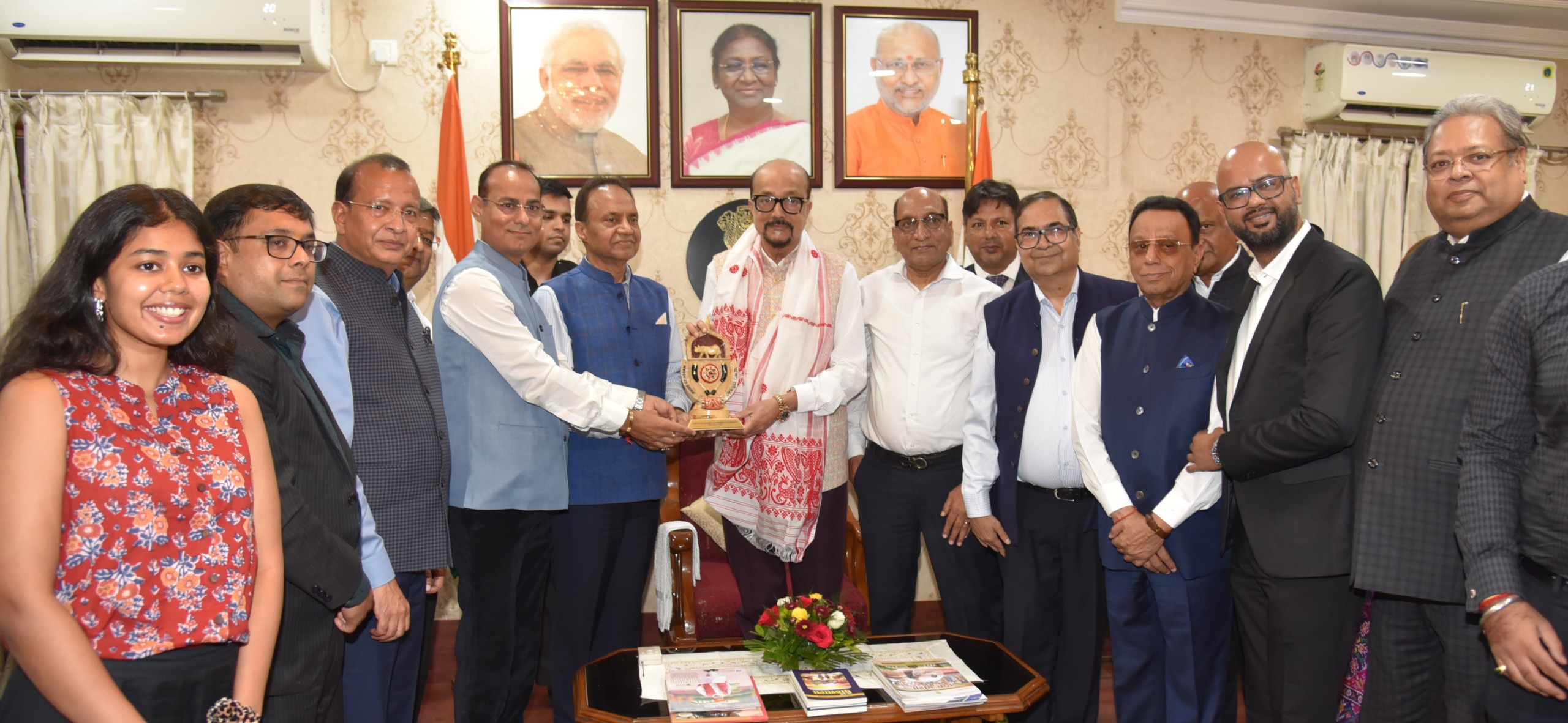 छत्तीसगढ़ में व्यापार और उद्योग की व्यापक संभावनाएं, आपसी सहयोग से बढ़ेगा कारोबार: राज्यपाल रमेन डेका