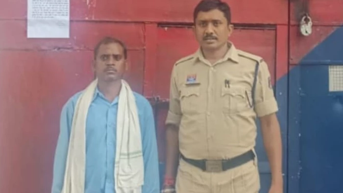 Crime News: खेत की मेंड़ काटकर पानी मोड़ने के विवाद में युवक की हत्या, घर पहुंचकर भाले से किया हमला