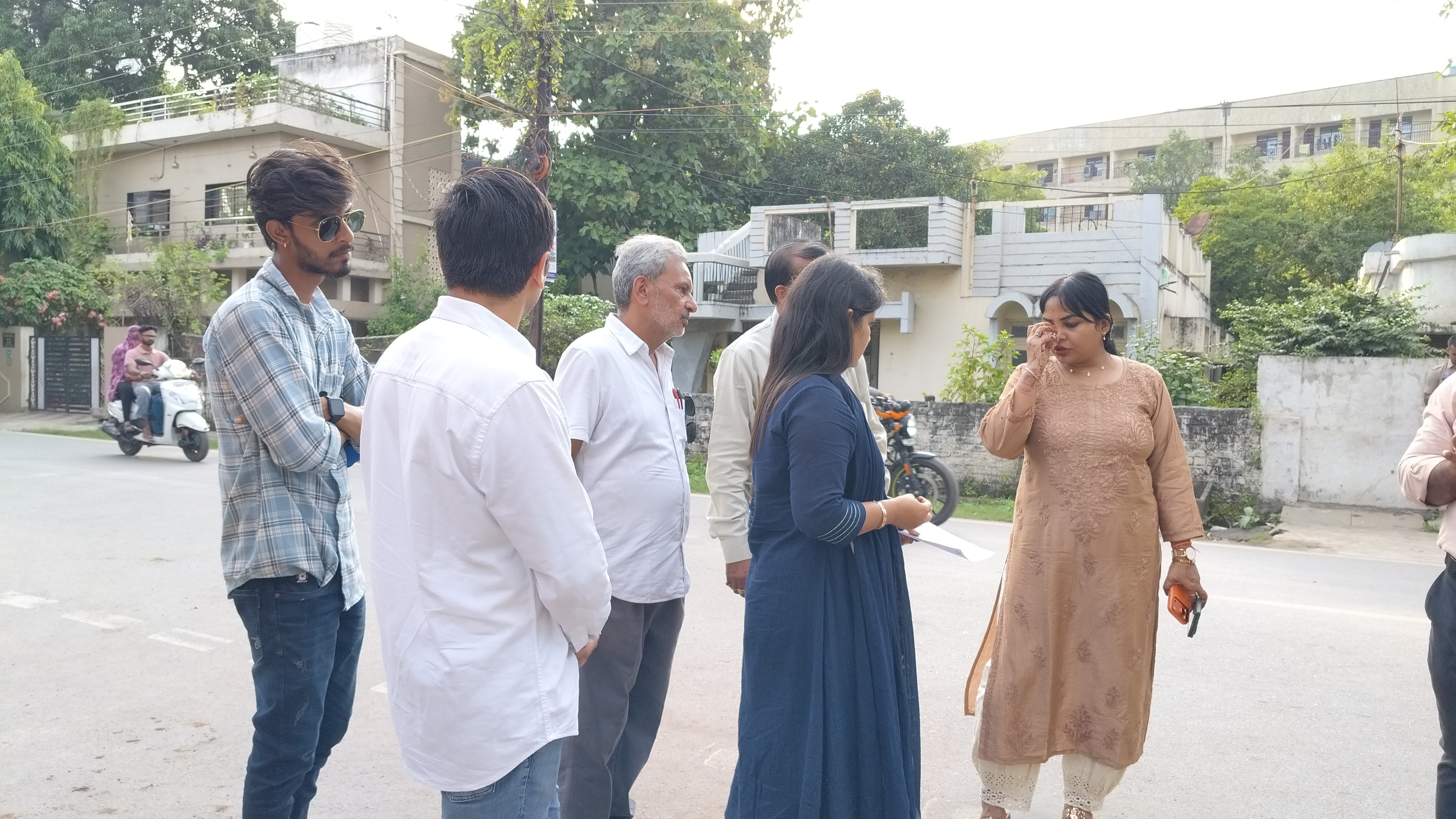 Raipur Illegal Construction Action: समता कॉलोनी में नक्शे के विपरीत अतिरिक्त निर्माण पर नगर निगम की कार्रवाई