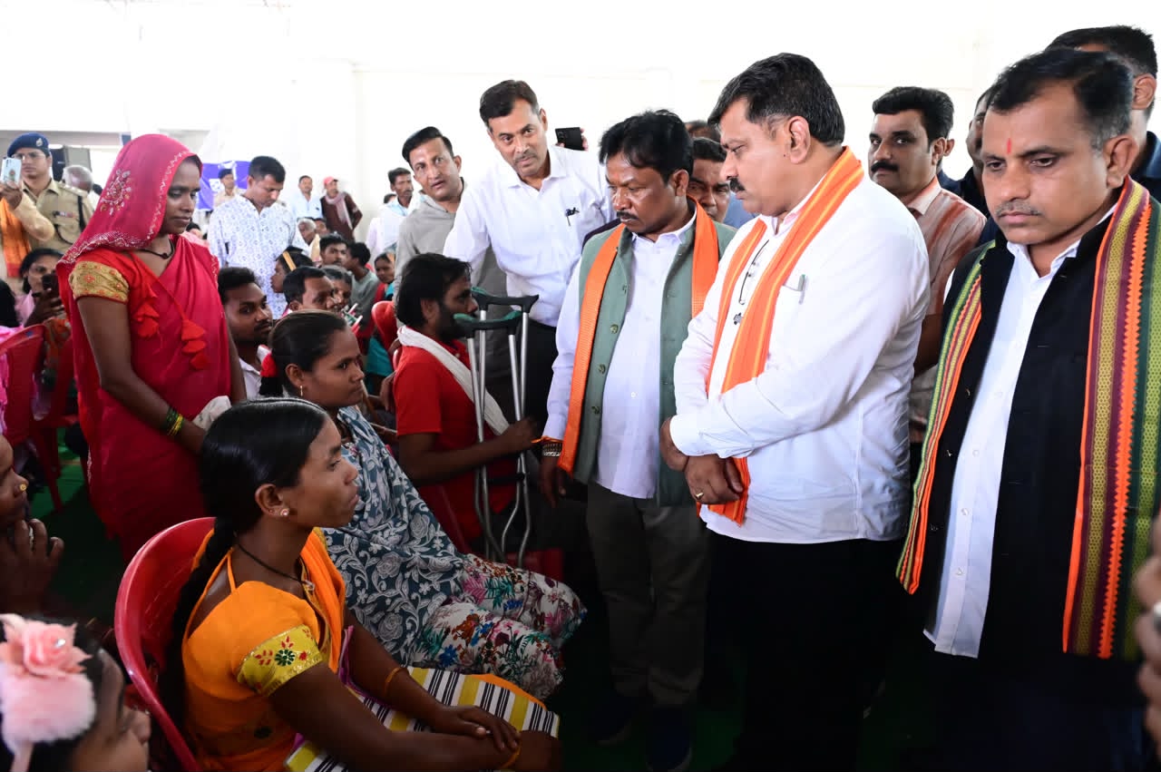 Bastar Divyang Camp: नक्सल हिंसा से प्रभावित दिव्यांगजनों को मिलेगा नया सहारा, 3,800 से अधिक लोगों का पंजीयन