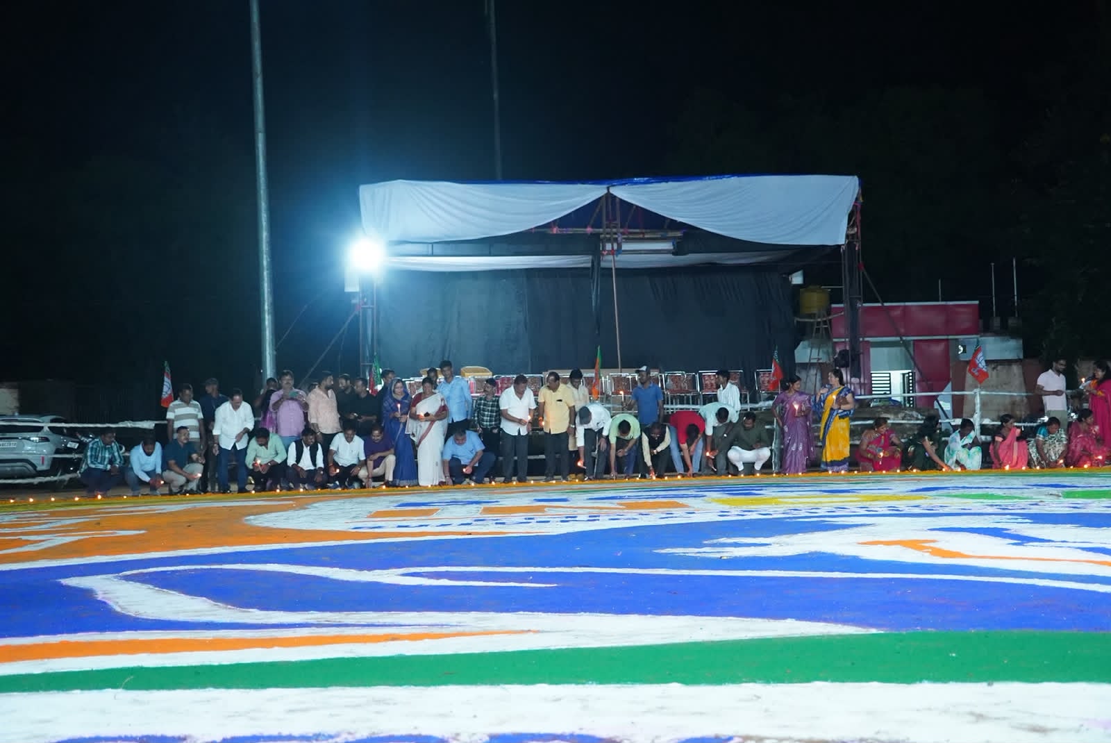 Jashpur Digital India: रणजीता स्टेडियम में रंगोली से साकार हुआ डिजिटल भारत का विजन, दीपों से दिया सशक्तिकरण का संदेश